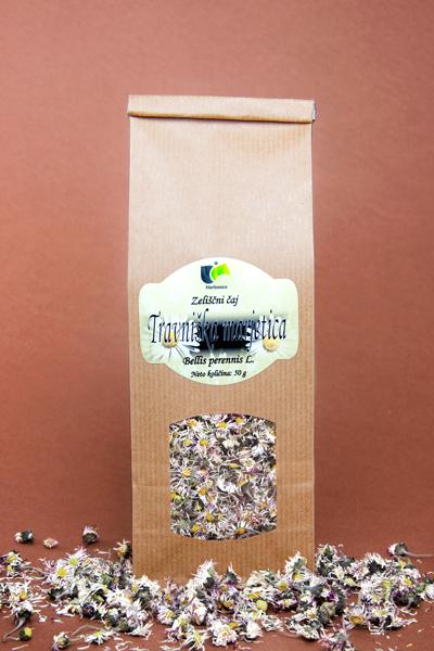 Marjetica - travniška skrivalka  tisočerih moči! Z njo si lajšamo putiko, čisti kri, blaži krče in bolečino, pospešuje presnovo, koristna je v boju z recmo, ugodno deluje na pljuča, pomaga pri ledvičnih boleznih, vnetem želodcu, črevesnih krčih, menstrualnih krčih in zdravi bolezni jeter.