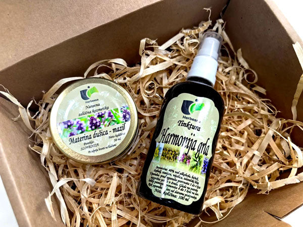 Darilni paket mazilo materina dušica in tinktura harmonija grla