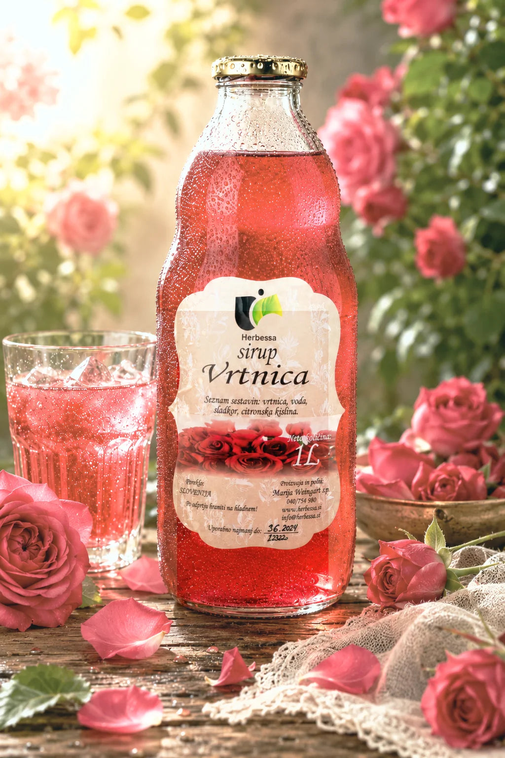 Naš sirup VRTNICA je prejemnik srebrnega priznanja za kakovost s strani mednarodnega festivala zelišč, zdravilnih rastlin in konoplje (Lendava, sLOVEnija). Več o vrtnici si lahko preberete v našem blogu: Vrtnica - kraljica med cvetlicami ali kaj več ?